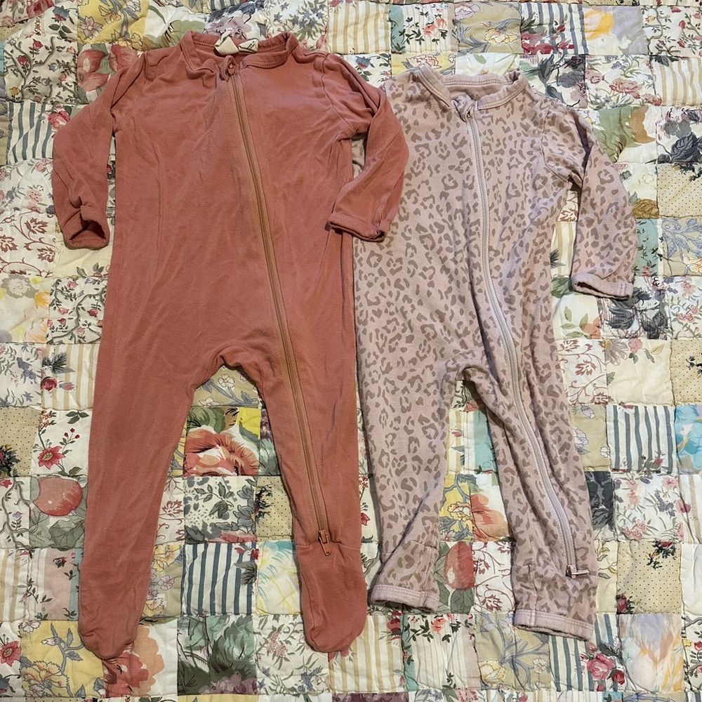 bundle of 2 kyte pjs